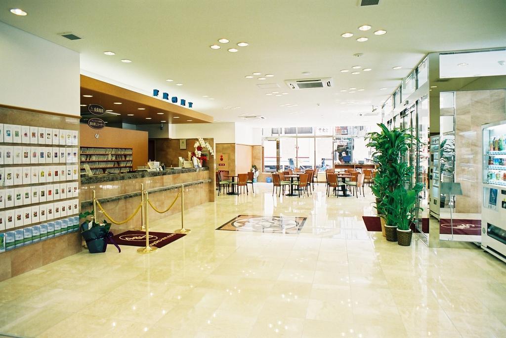 Toyoko Inn Kumamoto Shin-Shigai Exterior foto